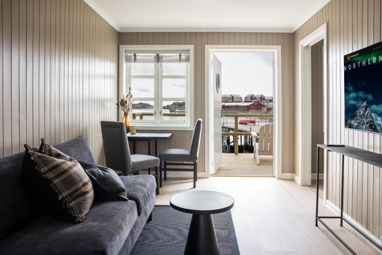 Solsiden Brygge Rorbuer Hotel Ballstad Exterior photo