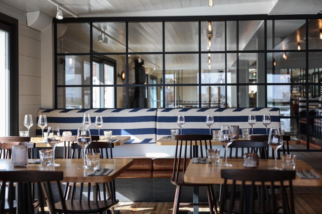 Solsiden Brygge Rorbuer Hotel Ballstad Exterior photo