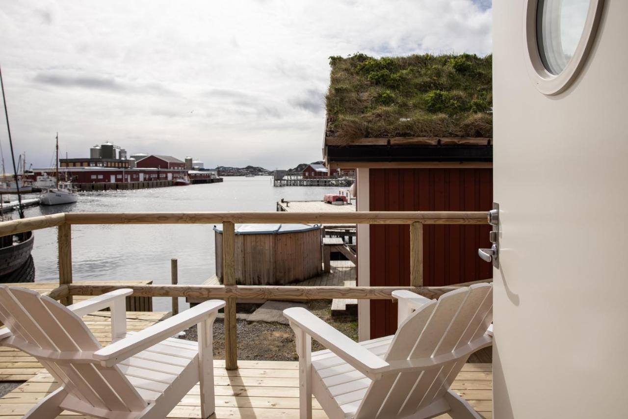 Solsiden Brygge Rorbuer Hotel Ballstad Exterior photo