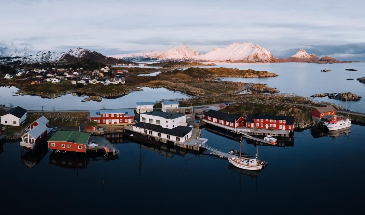 Solsiden Brygge Rorbuer Hotel Ballstad Exterior photo
